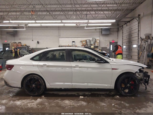 Volkswagen Jetta 2.0t Autobahn
