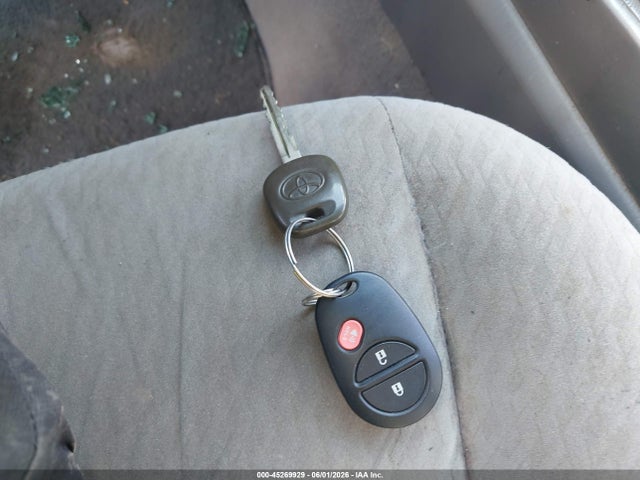 Toyota Tacoma Base V6