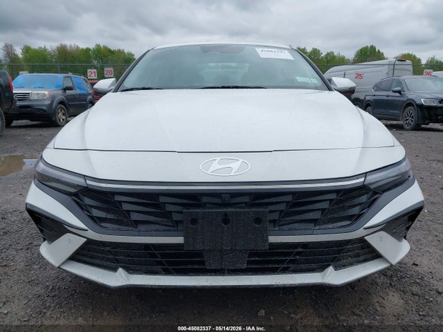 Hyundai ELANTRA Limited