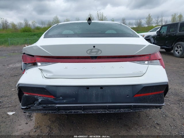 Hyundai ELANTRA Limited