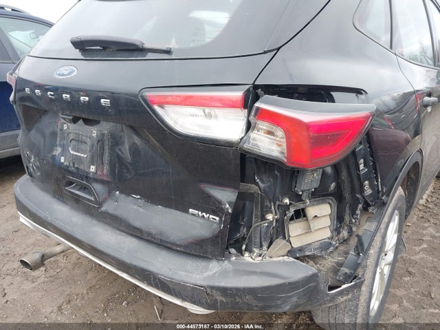 Ford Escape S