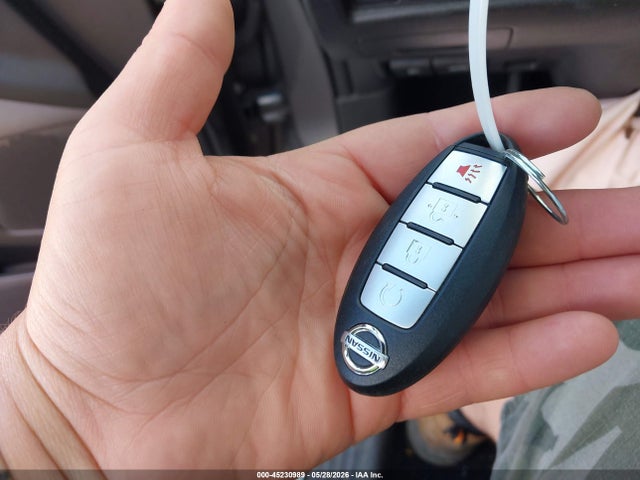 Nissan Murano Sv