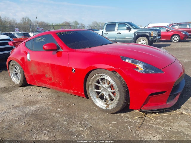Salvage Nissan 370Z Image