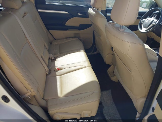 Toyota Highlander Xle V6