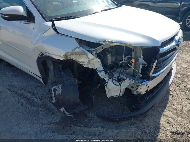 Toyota Highlander Xle V6