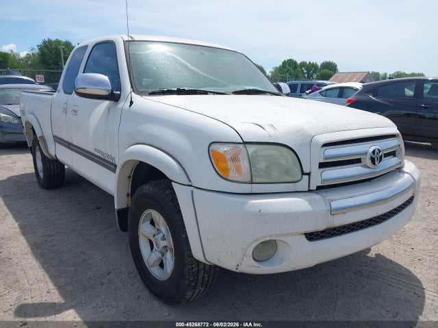 Salvage Toyota Tundra Image