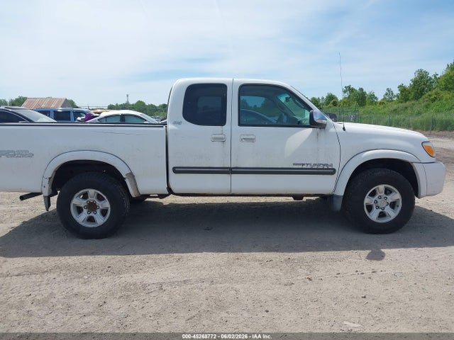 Toyota Tundra Sr5 V8