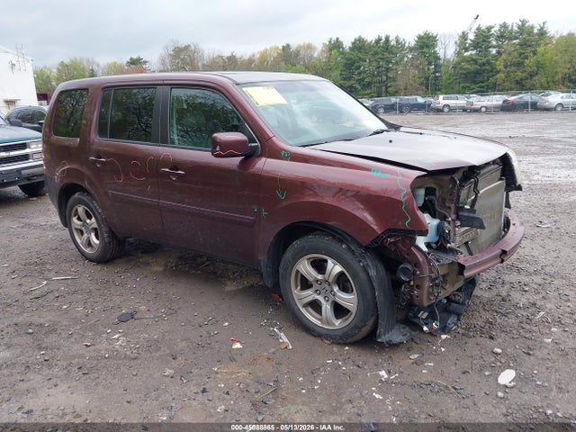 Salvage Honda Pilot Image
