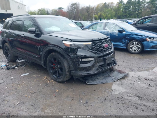 Salvage Ford Explorer Image