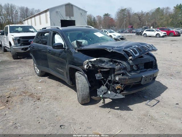 Salvage Jeep Cherokee Image