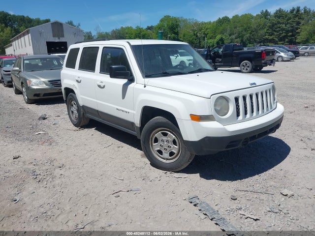 Salvage Jeep Patriot Image
