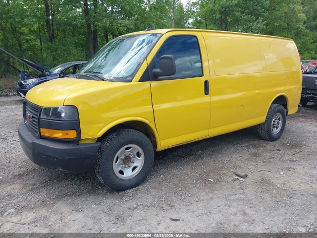 GMC Savana Rwd 2500 Regular Wheelbase Work Van