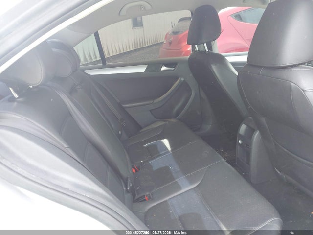 Volkswagen Jetta 1.8t Se