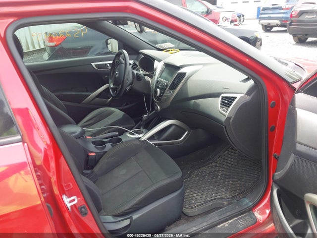 Hyundai VELOSTER Value Edition
