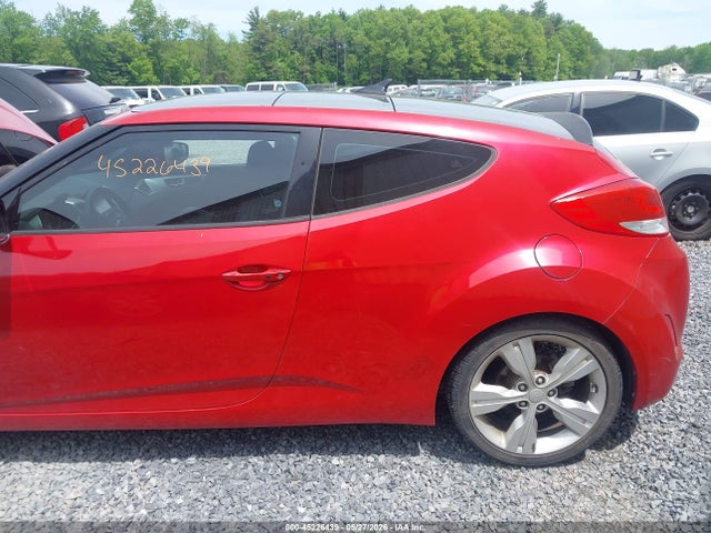 Hyundai VELOSTER Value Edition