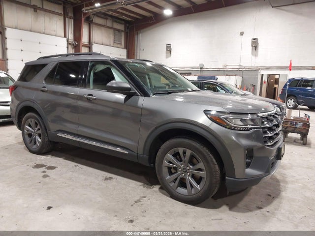 Salvage Ford Explorer Image
