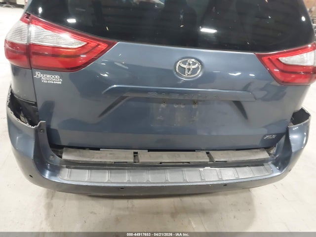 Toyota Sienna Xle 8 Passenger