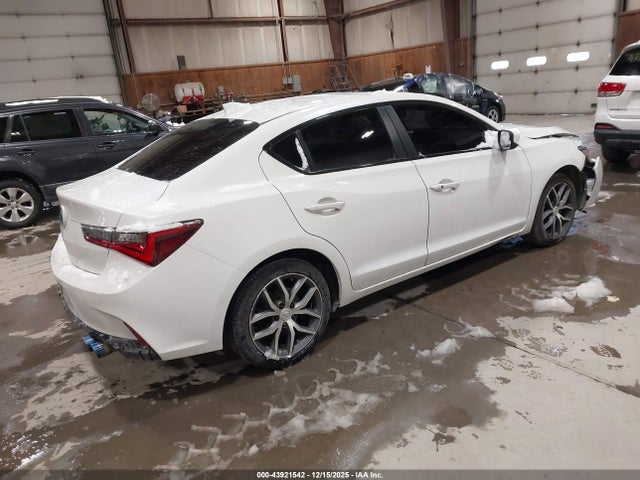 Acura ILX