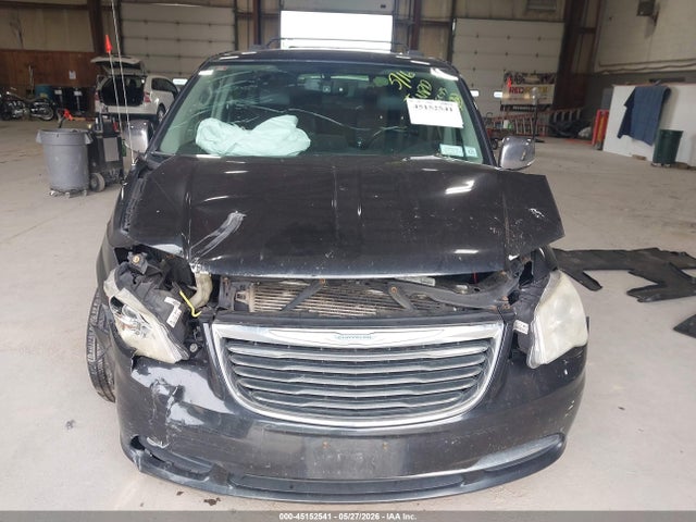 Chrysler Town & Country Limited