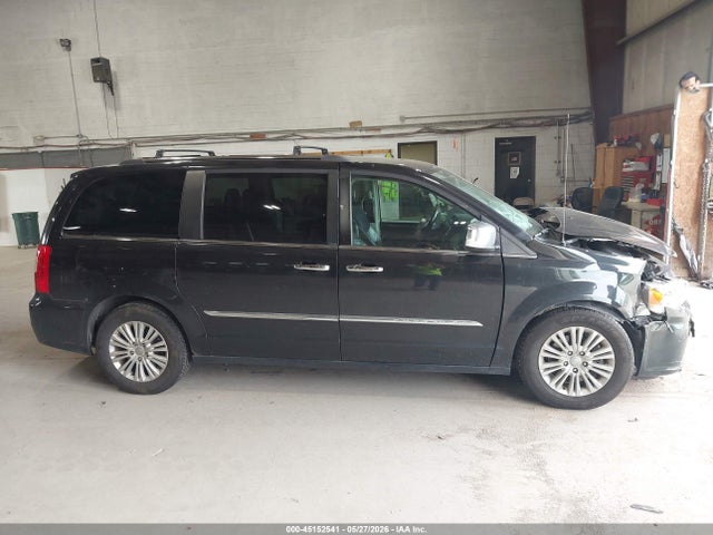 Chrysler Town & Country Limited