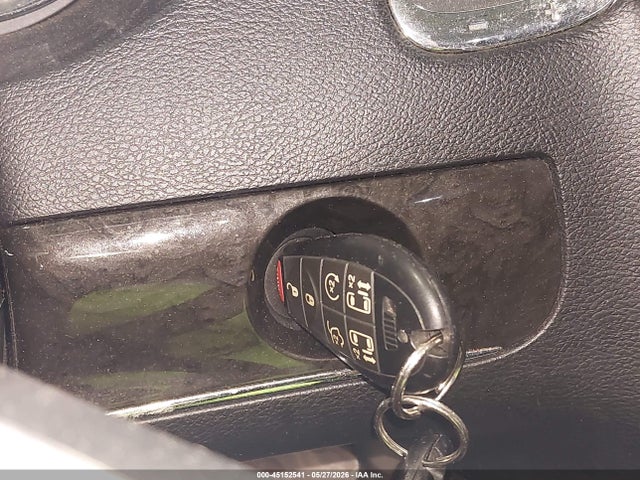 Chrysler Town & Country Limited