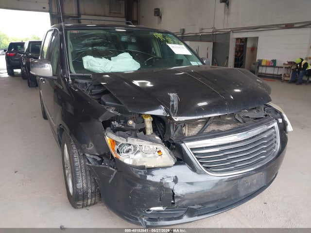 Chrysler Town & Country Limited