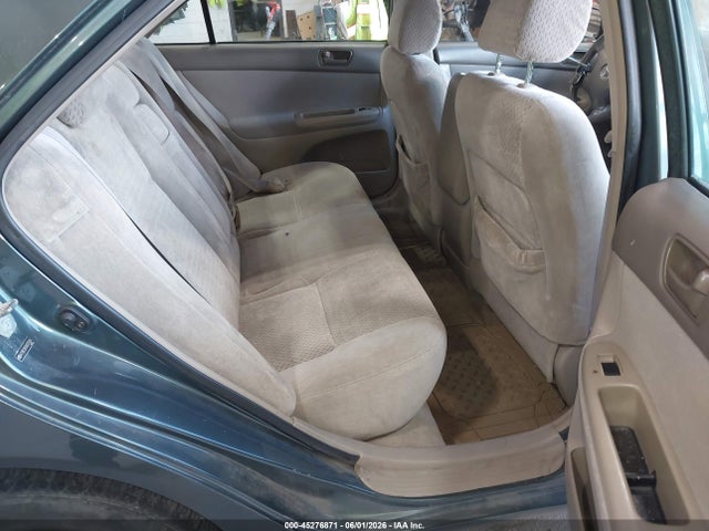 Toyota Camry Le