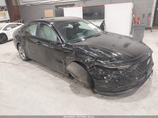 Salvage Honda Accord Image