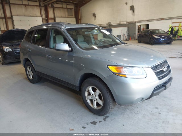 Salvage Hyundai SANTA FE Image