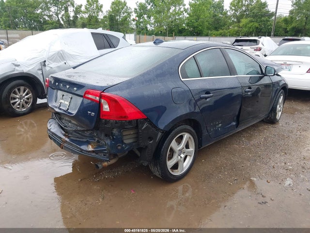 Volvo S60 T5