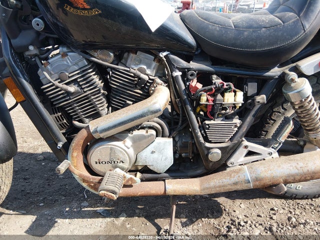 Honda Vt700 C