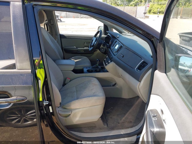 Kia Sedona Lx