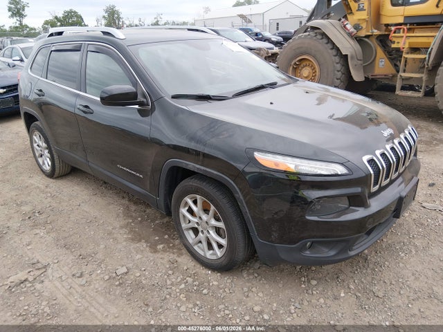 Salvage Jeep Cherokee Image