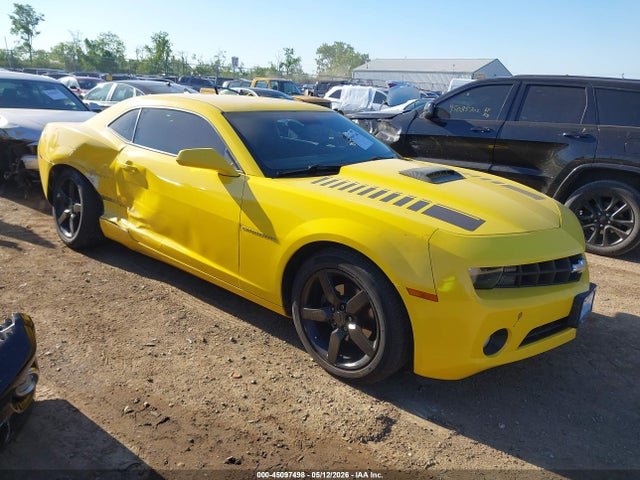 Salvage Chevrolet Camaro Image