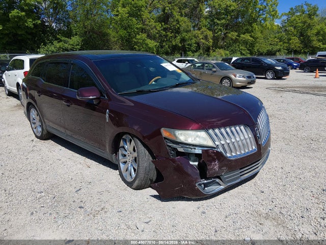 Salvage Lincoln MKT Image