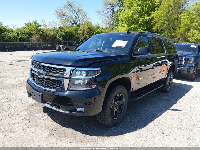 Chevrolet Suburban Lt