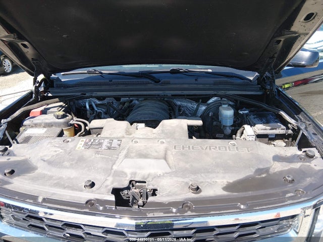 Chevrolet Suburban Lt