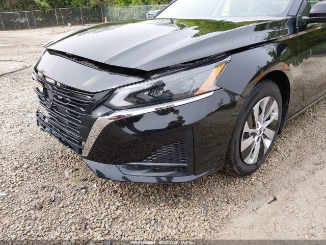 Nissan Altima S Fwd