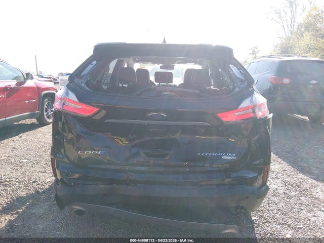 Ford Edge Titanium