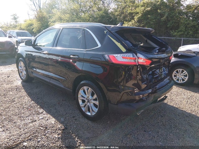 Ford Edge Titanium