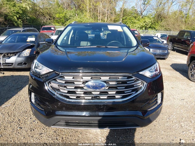 Ford Edge Titanium
