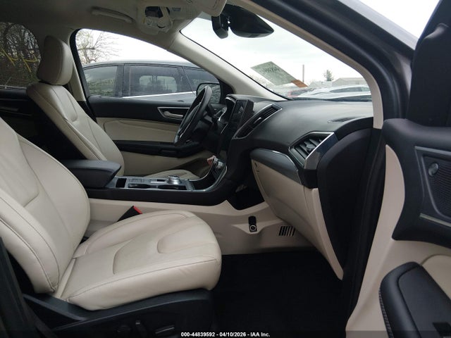 Ford Edge Titanium