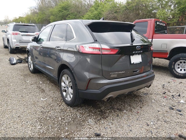 Ford Edge Titanium