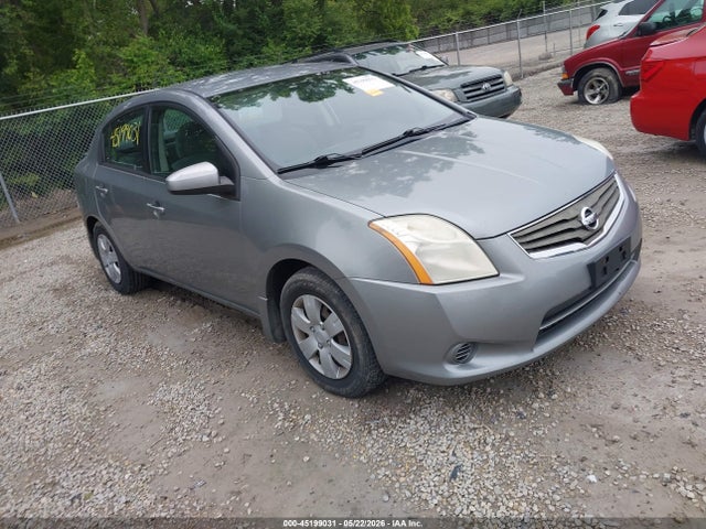Salvage Nissan Sentra Image