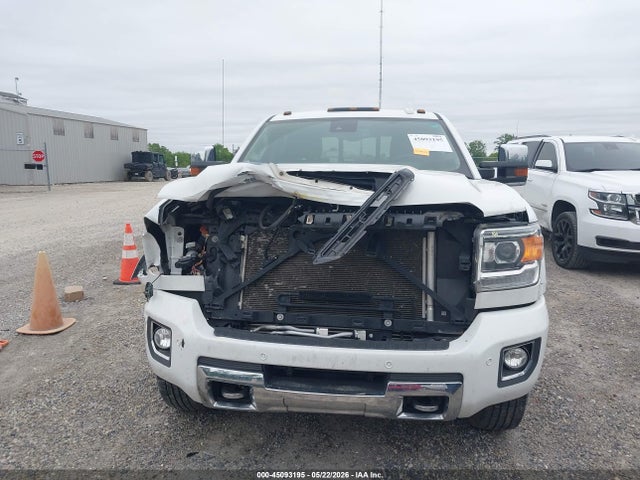 General Motors Sierra 3500HD Denali