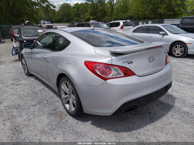 Hyundai Genesis 2.0t Premium
