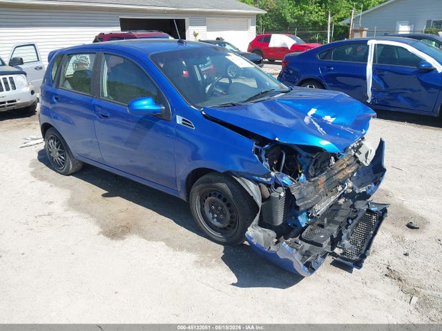 Salvage Chevrolet Aveo Image