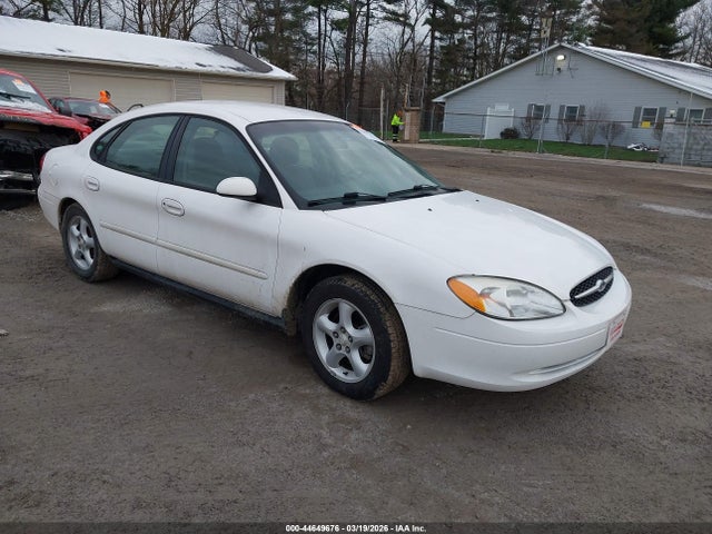 Salvage Ford Taurus Image