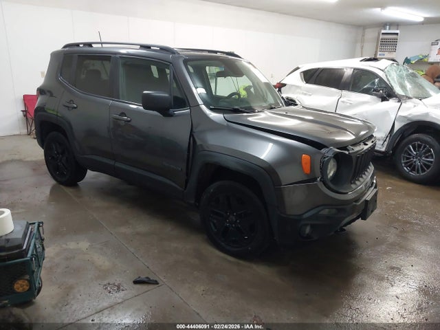 Salvage Jeep Renegade Image