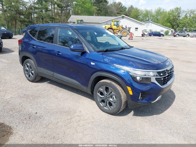 Salvage Kia Seltos Image
